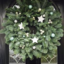 Spruce Christmas Wreaths