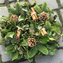 Small Christmas Wreaths in Glitter Golds 