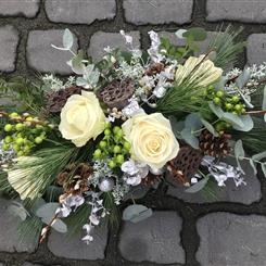 Star light Christmas table arrangement